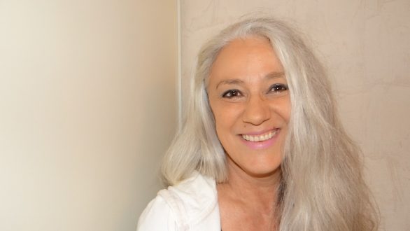 Couleur grise : la tendance du moment chez les femmes
