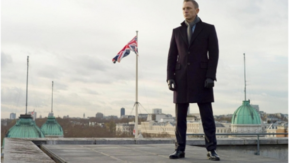 5 Raisons pour lesquelles James Bond reste la référence absolue en matière de style