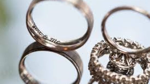 Trois conseils pour choisir sa bague de fiançailles