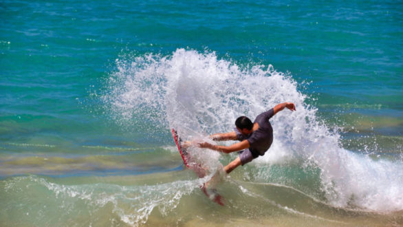 Comment adopter le look surfeur ?