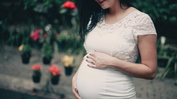 Femme : toujours fashion même enceinte !